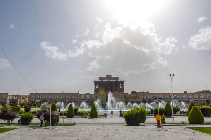Náměstí Naqsh-e Jahan a jeho fontána